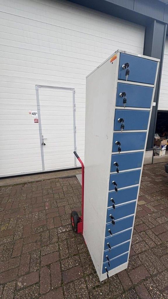 postvakkenkast  lockerkast, Ophalen, Gebruikt, X, X
