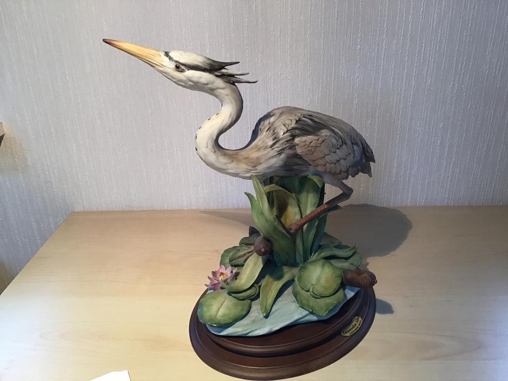 Porceleine zilver Reiger op voet hoog 32 no 551, Antiek en Kunst, Ophalen