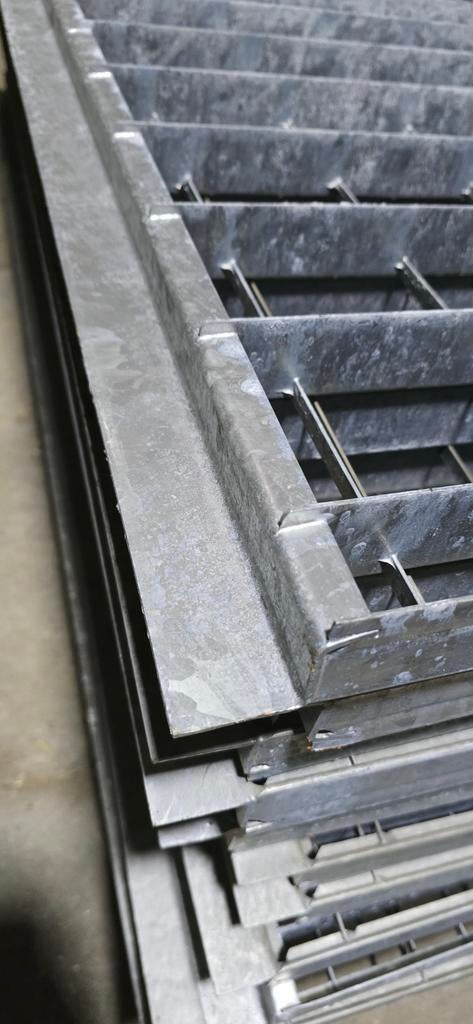 Stellingroosters verzinkte maasroosters tbv palletstellingen, Ophalen, Zo goed als nieuw, IJzer