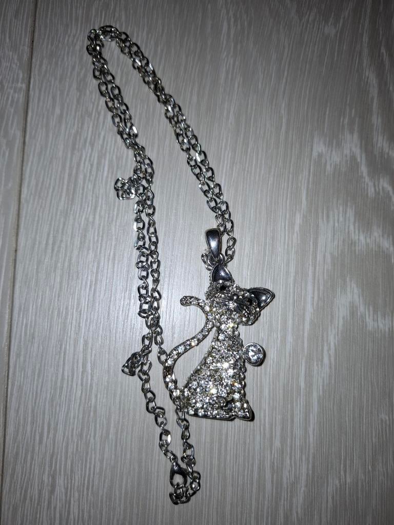 Zilverkleurige ketting met kat hanger, Met hanger, Ophalen of Verzenden, Zo goed als nieuw, Zilver