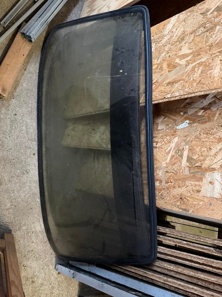 Voorruit brons Scirocco mk1. Veel nieuwe ruiten., Auto-onderdelen, Ruiten en Toebehoren, Ophalen, Nieuw