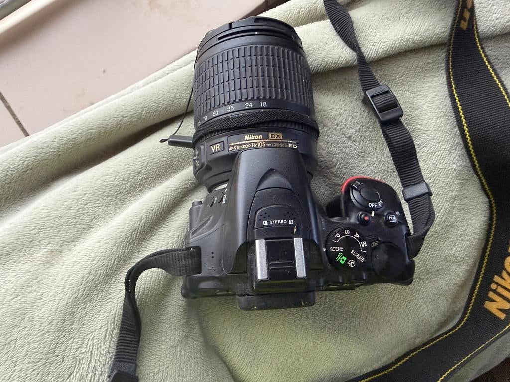 Nikon d5500 met lens 18-110, Spiegelreflex, Ophalen of Verzenden, Zo goed als nieuw, Nikon