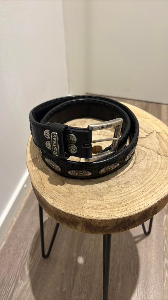 Sendra riem zwart 85 cm mooie bewerking incl verz, Minder dan 95 cm, Ophalen of Verzenden, Zo goed als nieuw, Riem of Ceintuur