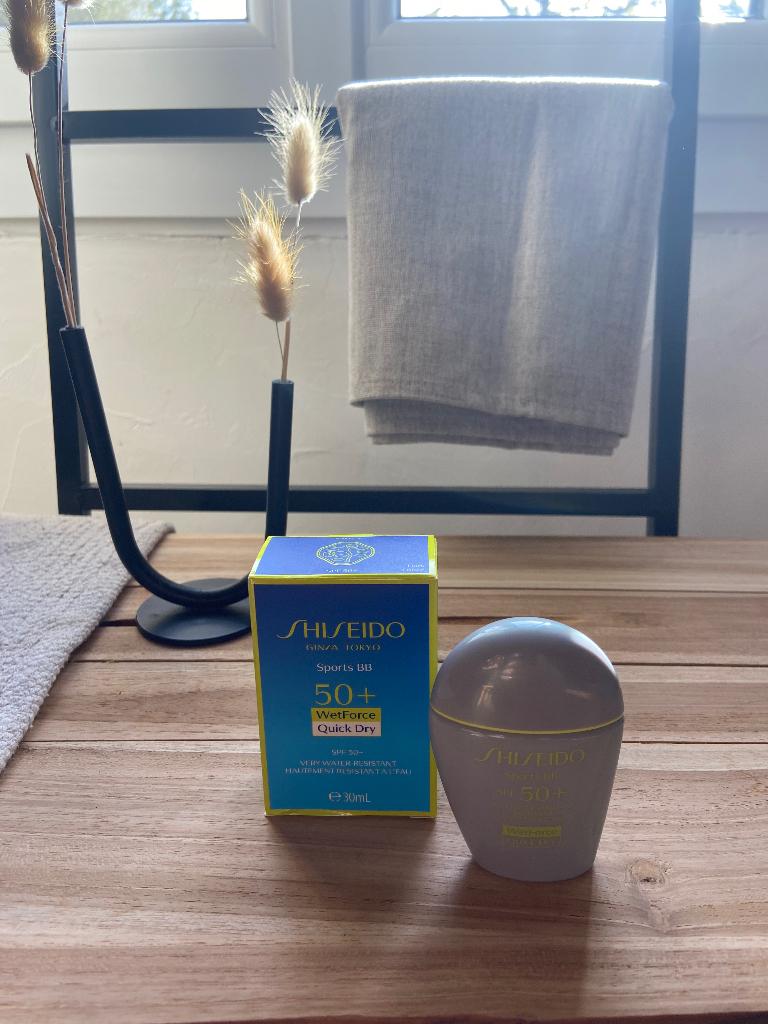 Shiseido Ginza Tokyo Sports BB 50+ WetForce Quick Dry Dark, Overige kleuren, Gehele gezicht, Nieuw, Ophalen of Verzenden
