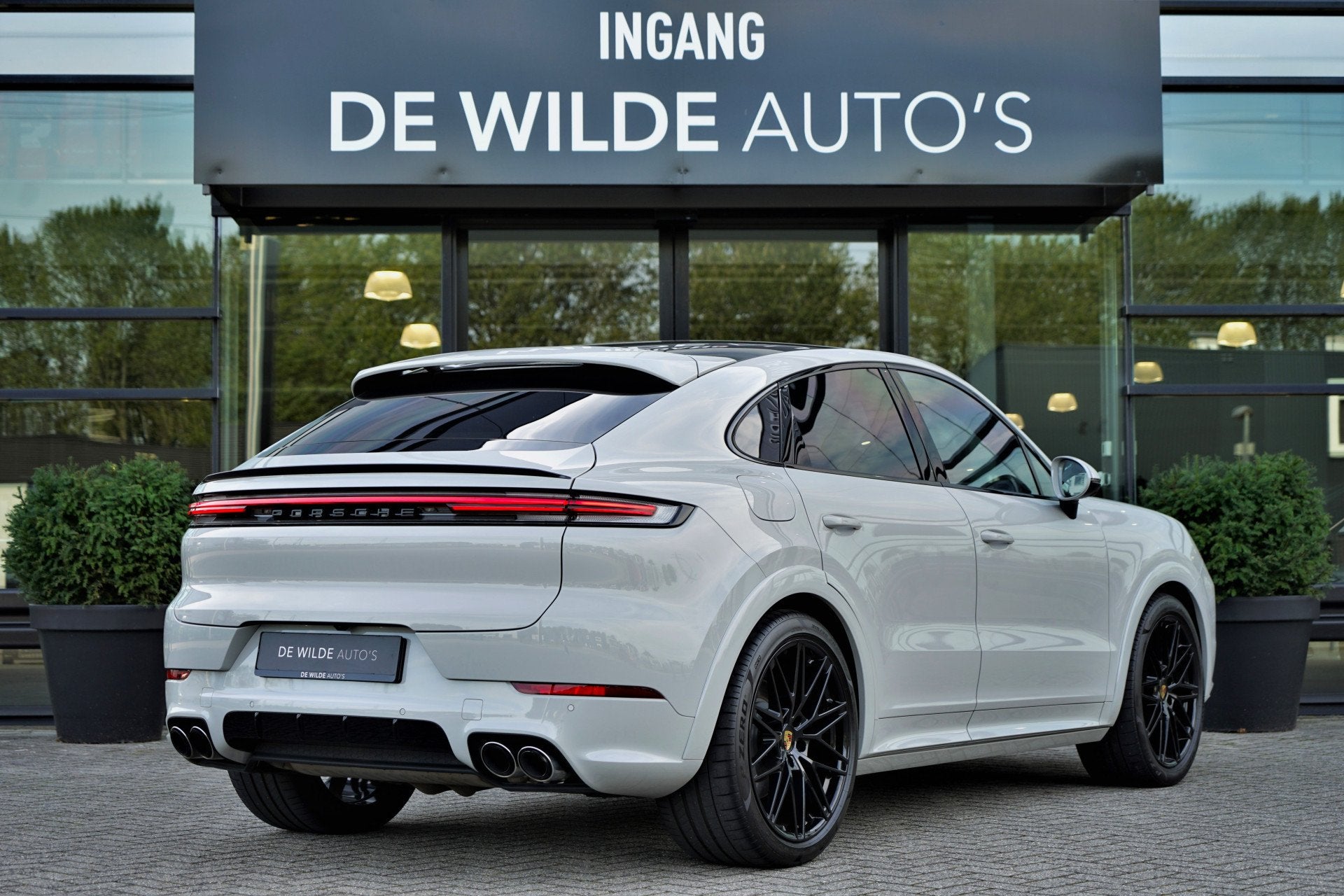 Porsche Cayenne Coupé 3.0 E-Hybrid SportDesign Krijt SoftCl, Auto's, Automaat, Gebruikt, Zwart, 2995 cc