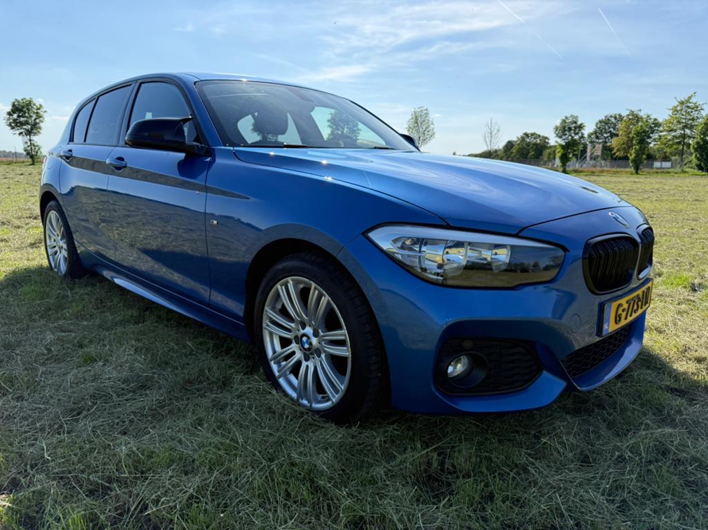 BMW 1-serie 118i M-pakket | NAVI | LED | ALCANTARA, 1-Serie, 1280 kg, Blauw, Bedrijf