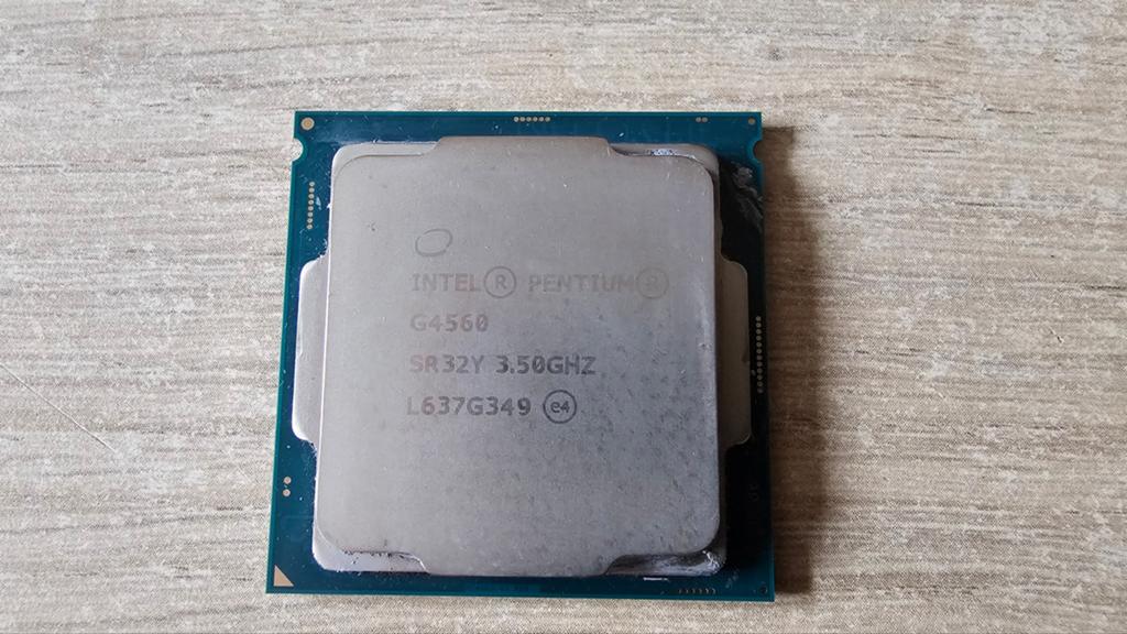 G4560 Intel Pentium Gold 3,5 Ghz 1151, Computers en Software, Processors, LGA 1151, G4560, Ophalen of Verzenden, Zo goed als nieuw
