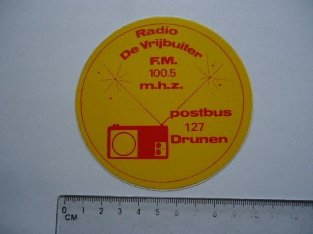 sticker oud RADIO PIRAAT Drunen VRIJBUITER piraten zender, Verzenden, Zo goed als nieuw, Bedrijf of Vereniging