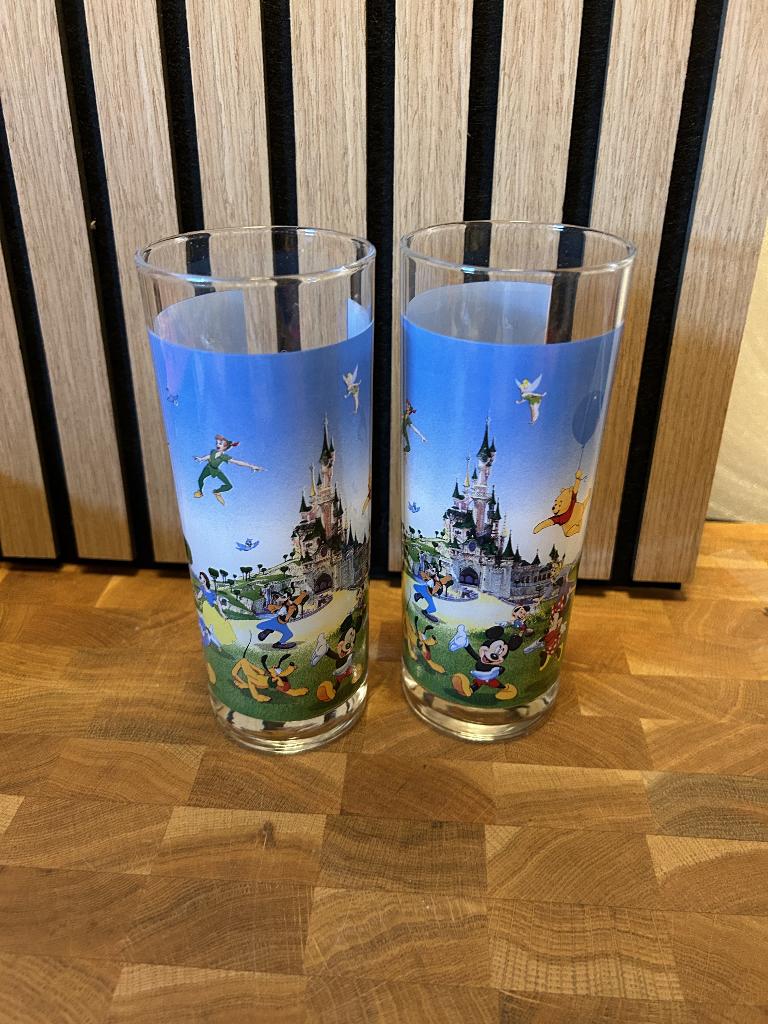 2 longdrink glazen disneyland parijs, Ophalen of Verzenden, Overige figuren, Zo goed als nieuw, Servies