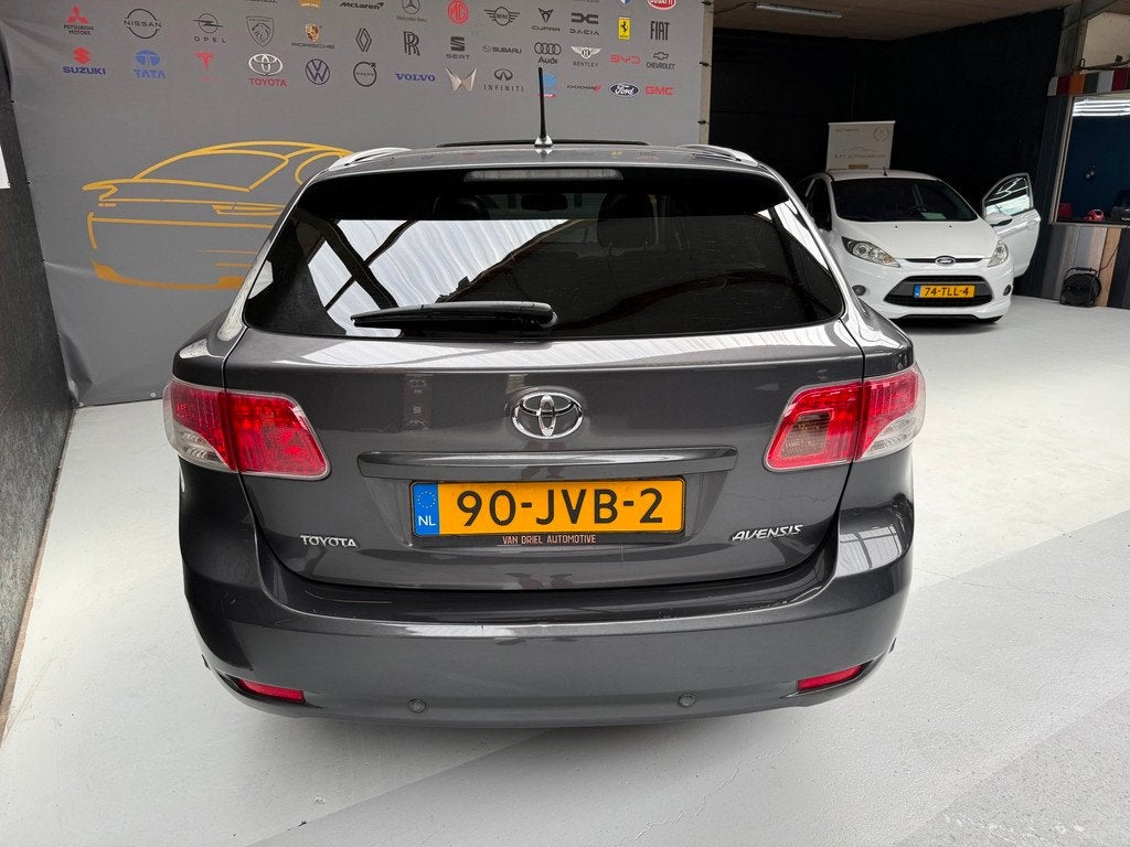 Toyota Avensis Wagon 1.8 VVTi Executive Business, Auto's, Toyota, 15 km/l, 4 cilinders, Handgeschakeld, Euro 4