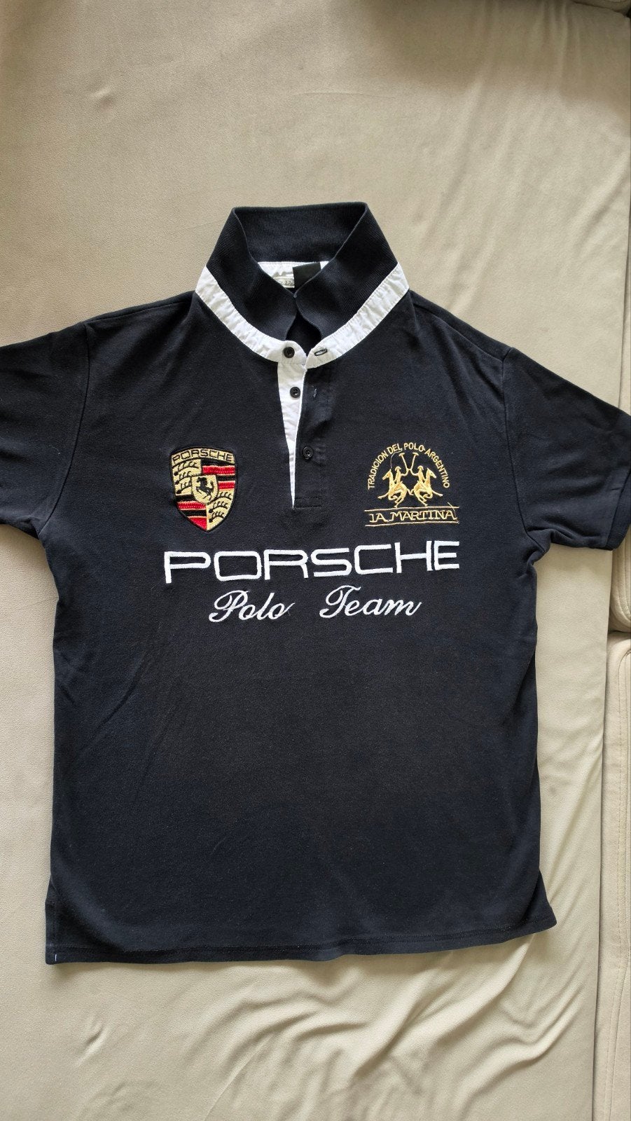 Porsche Polo Team Poloshirt - Zwart met logo's, Porsche Polo Team, Maat 48/50 (M), Zwart, Ophalen of Verzenden