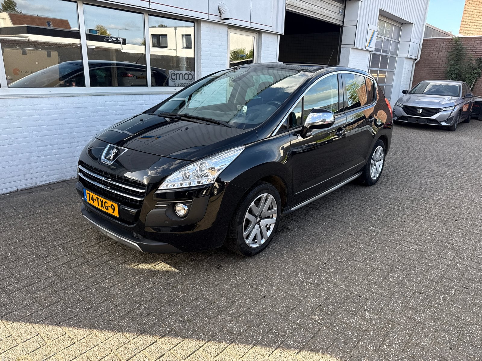 Peugeot 3008 Hybrid4 2.0 HDI 120KW/163PK- dakschade-voorruit, Auto's, 770 kg, Origineel Nederlands, Bedrijf, 25 km/l