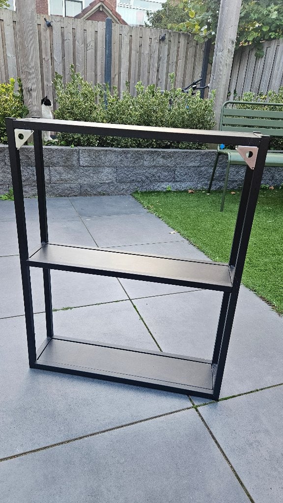 Zwart metalen wandrekken, Ophalen, Zo goed als nieuw