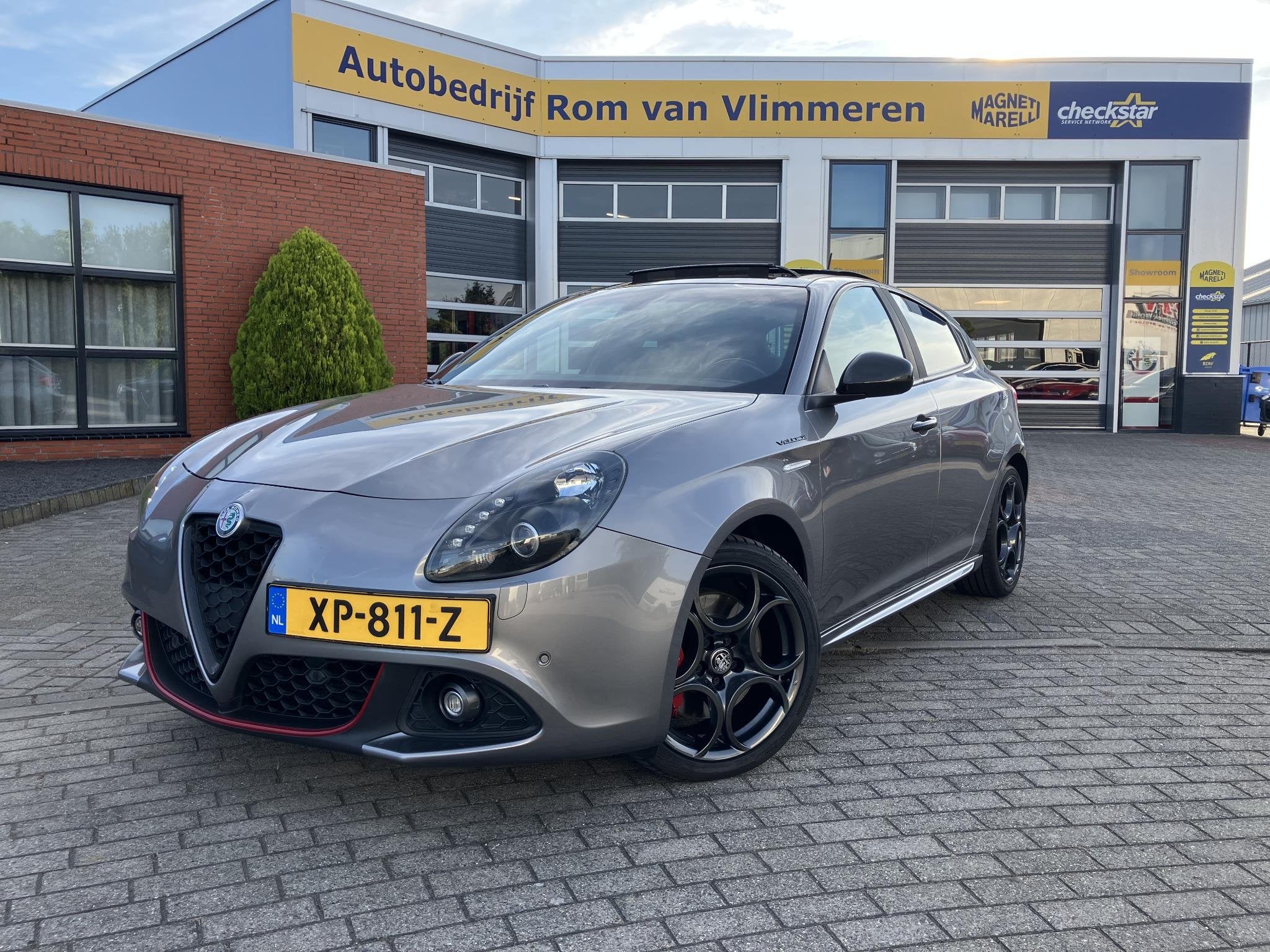 Alfa Romeo Giulietta 1.750 Turbo Veloce | Origineel Nederlan, Auto's, 15 km/l, Gebruikt, 4 cilinders, Bedrijf