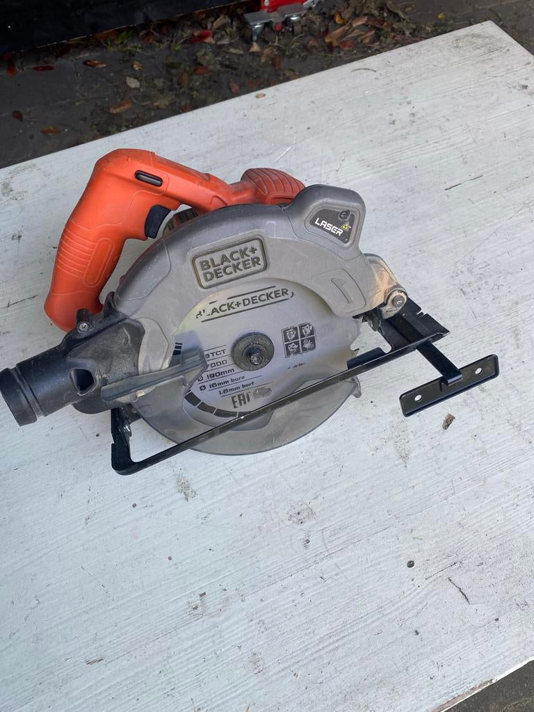 Black+Decker pendelkap cirkelzaag CS1250L, Cirkelzaag, Ophalen of Verzenden, Zo goed als nieuw, 30 tot 70 mm