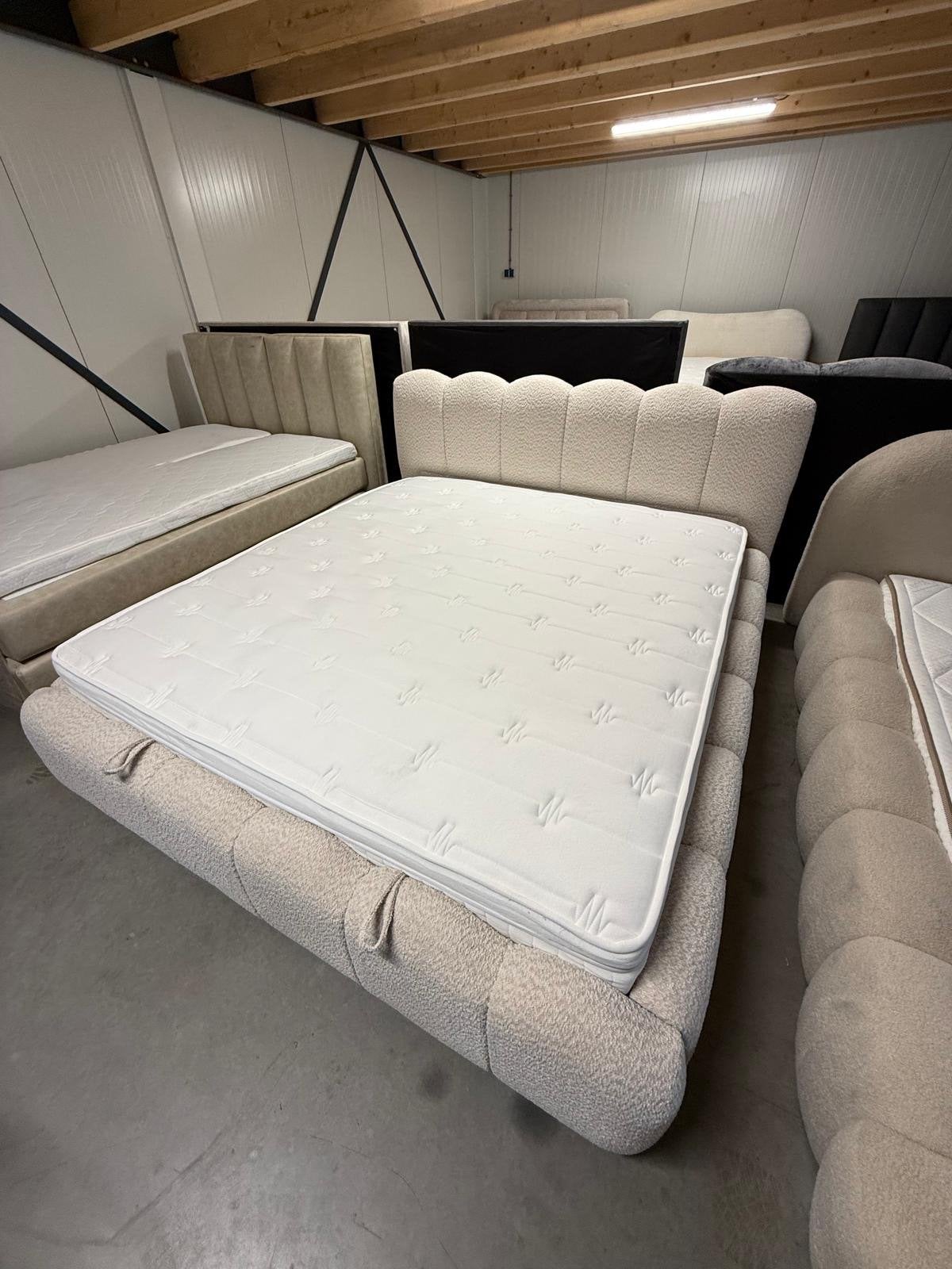 Boxspring opberg 180x200 teddy taupe met luxe matras, Ophalen, 180 cm, Nieuw, Tweepersoons