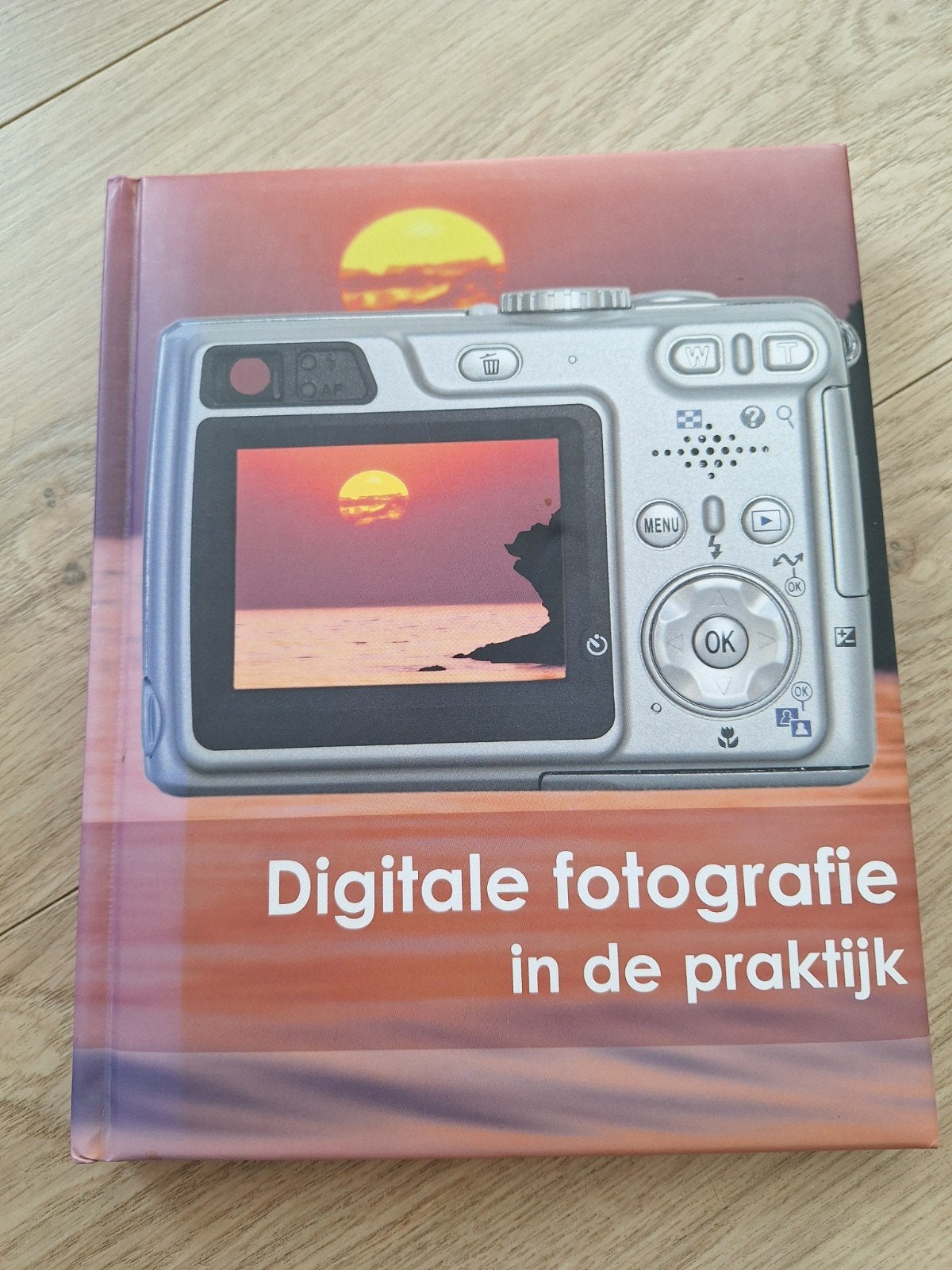 Boek "Digitale fotografie in de praktijk", Boeken, Ophalen of Verzenden, Zo goed als nieuw, Overige onderwerpen