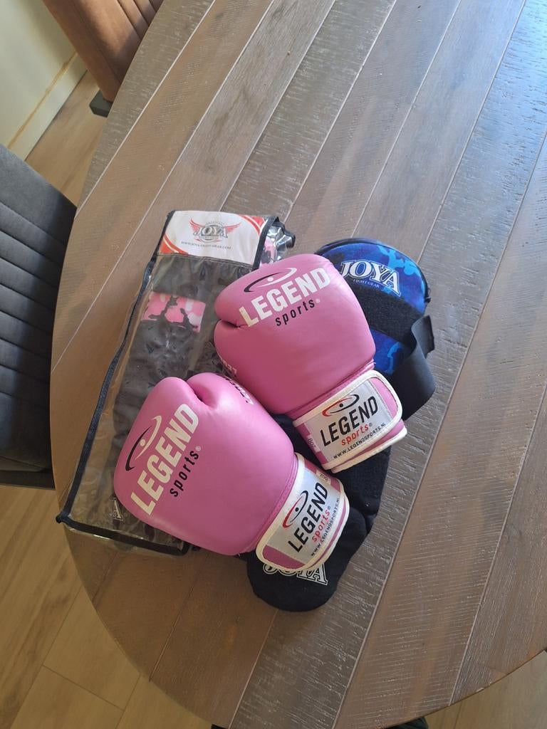 Kickboks handschoenen en beenbeschermers kind, Maat XS of kleiner, Ophalen, Overige