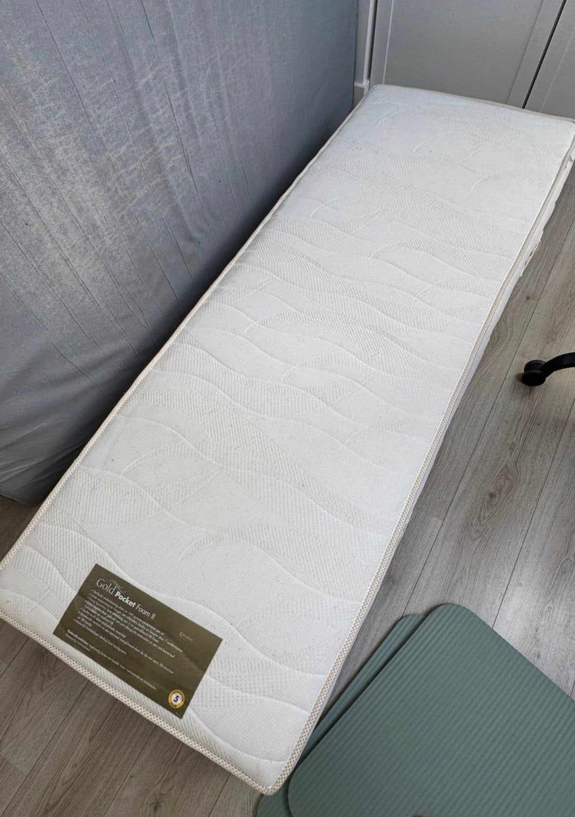 Gold Pocket Foam II eenpersoons matras 200x70 cm, Ophalen, Zo goed als nieuw, Eenpersoons, 90 cm