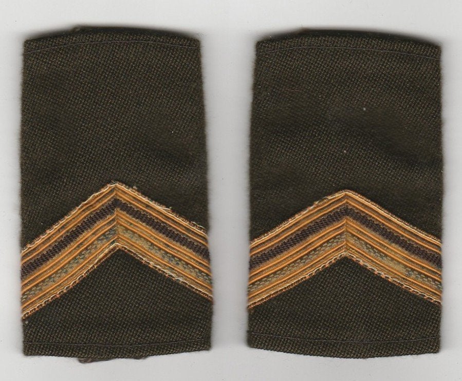 set rangen epauletten Sergeant 1e kl (A16), Verzenden, Landmacht, Nederland, Embleem of Badge