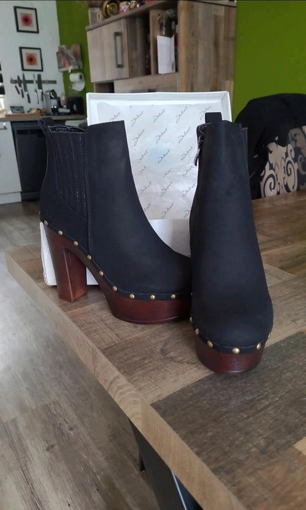 Laarsjes nieuw in doos 38, Ophalen of Verzenden, Nieuw