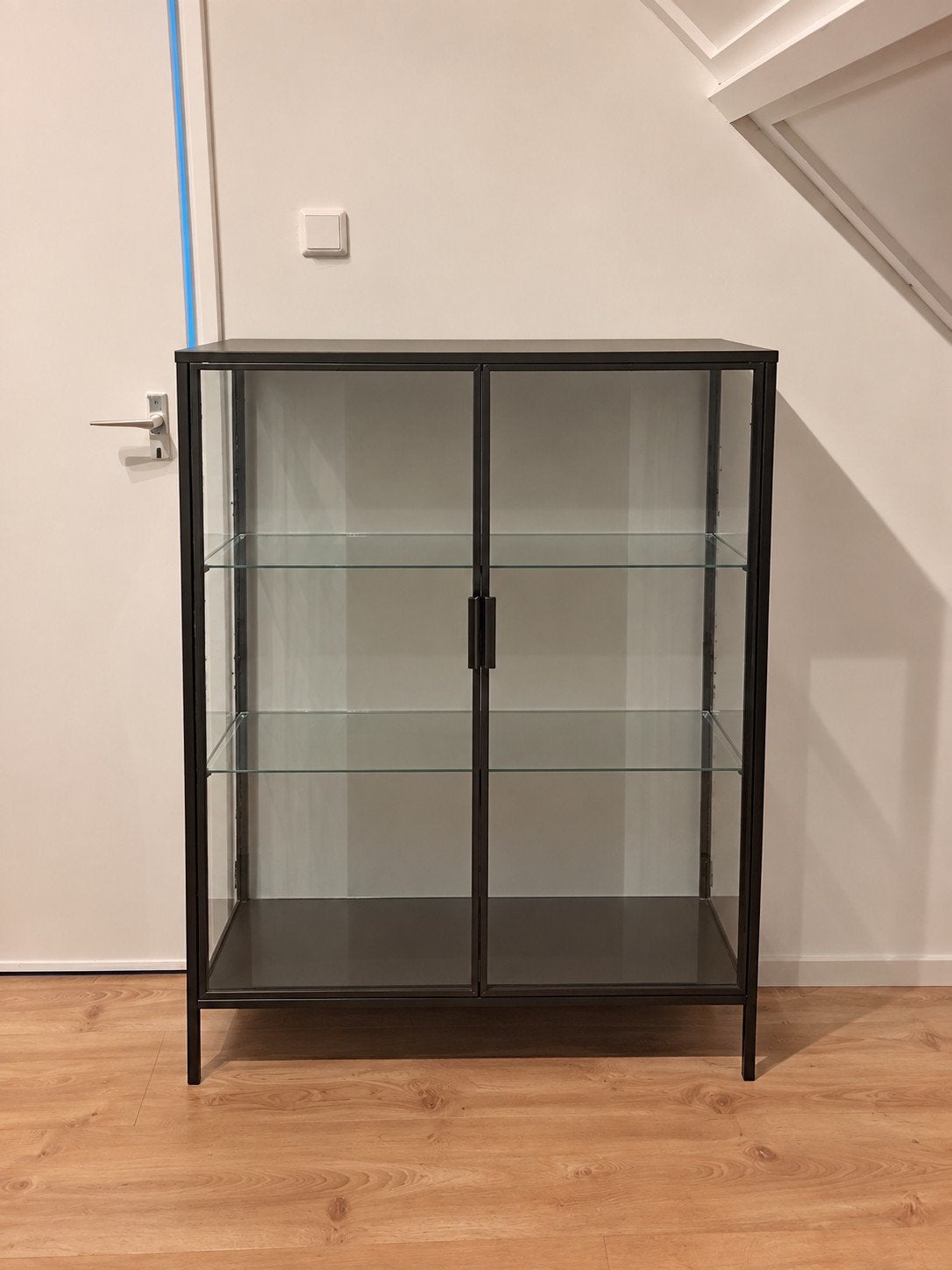 IKEA RUDSTA vitrinekast zwart/antraciet – 80x37x120 cm, Ophalen, 25 tot 50 cm, 50 tot 100 cm