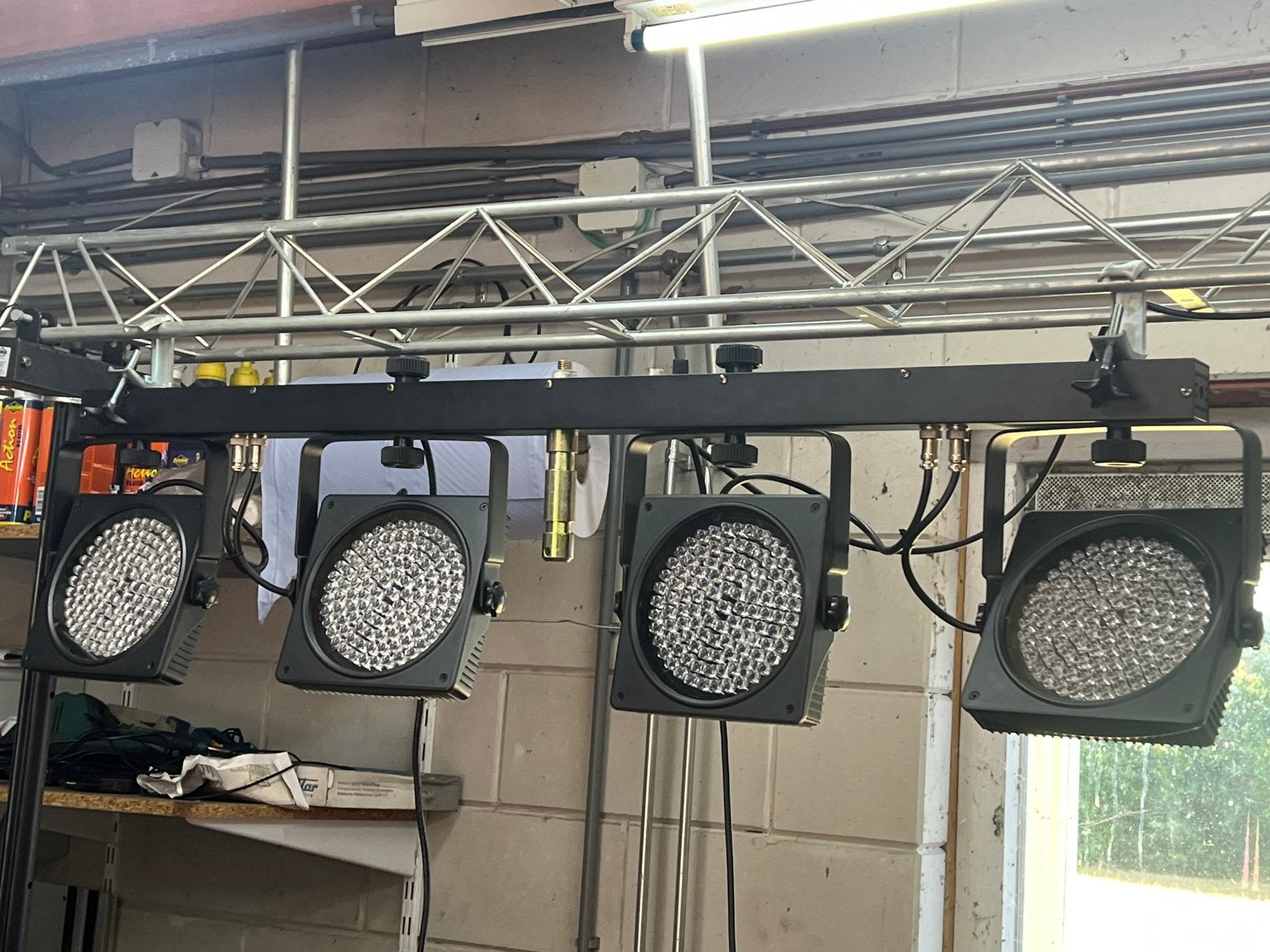 Truss met diverse verlichtingssets, Ophalen, Zo goed als nieuw, Licht, Geluidgestuurd