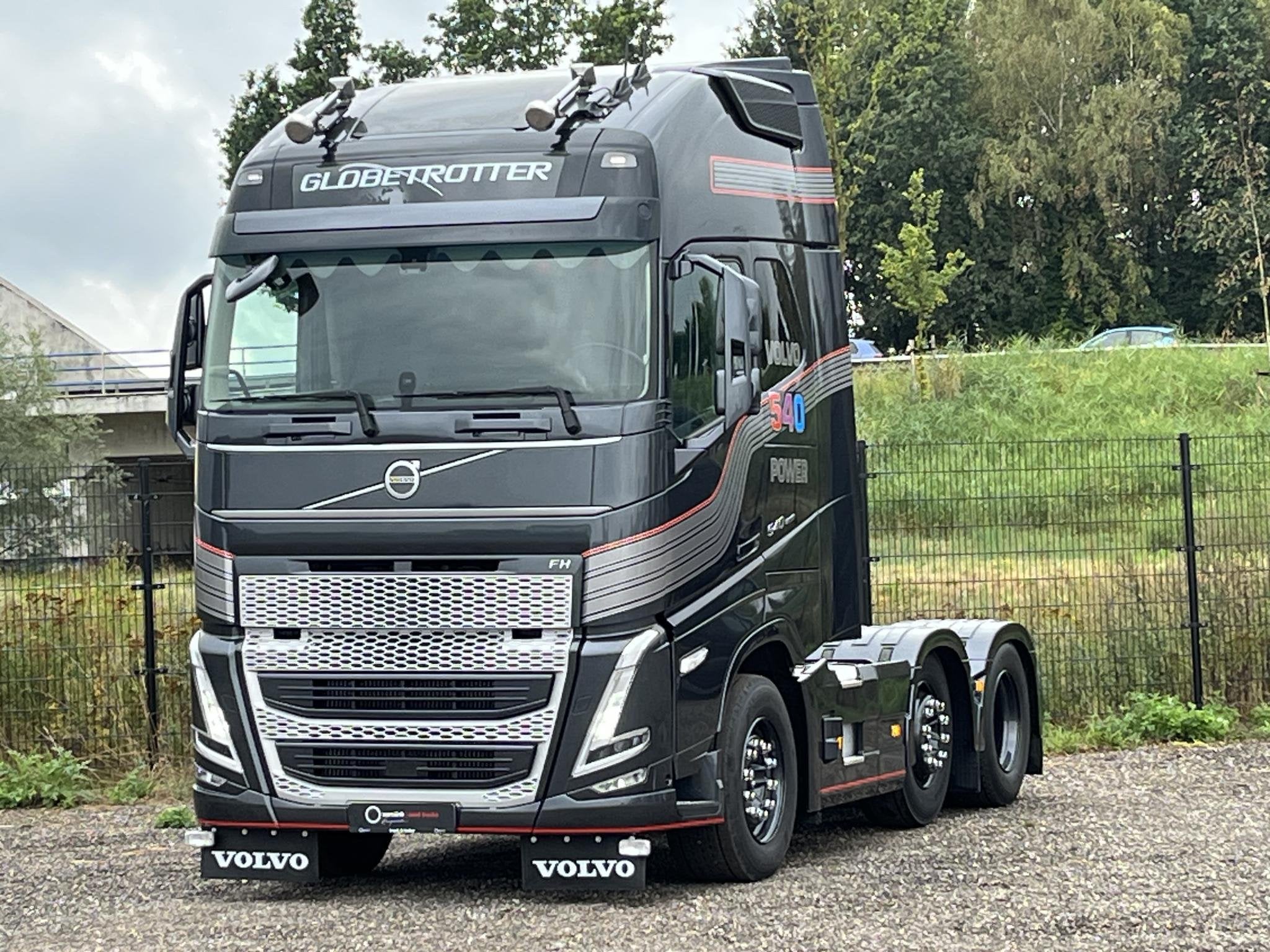 Volvo FH540 XL 6x2/4 | Custom Interior, Automaat, Bedrijf, Diesel, Zilver of Grijs