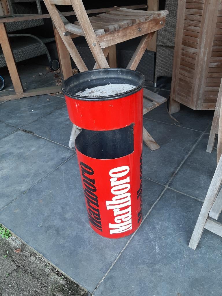 Zeldzame Marboro paraplubak / asbak XL jaren 80, Ophalen of Verzenden, Gebruikt, Reclamebord