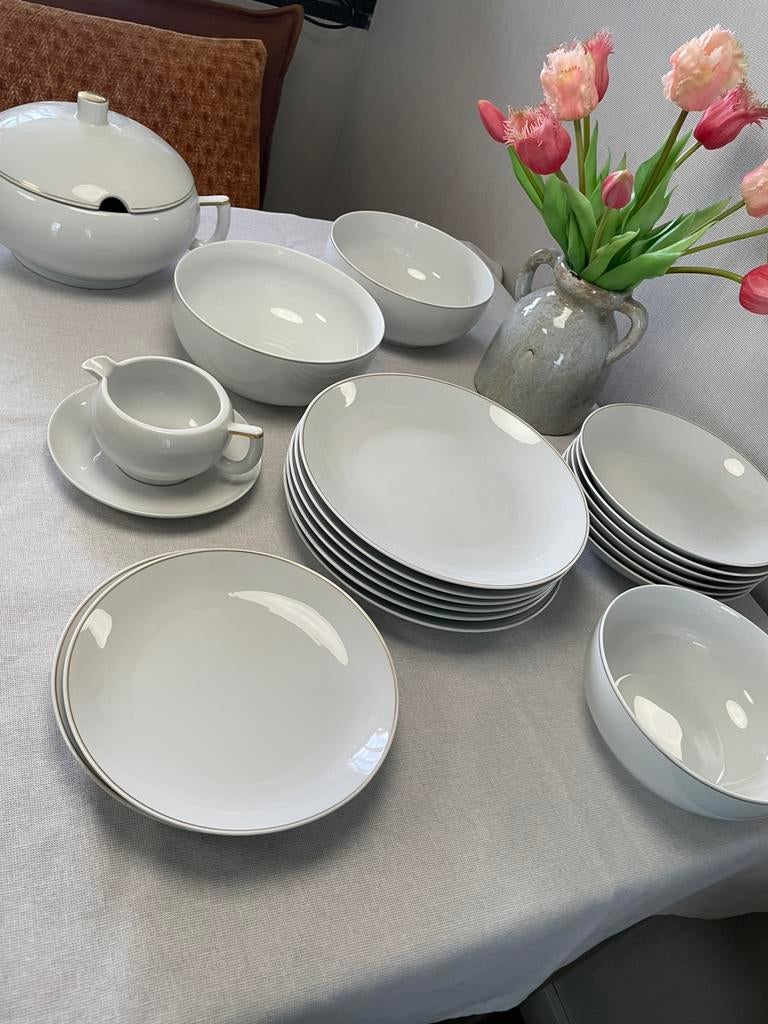 20 delig wit Arzberg City servies, goudrand, heel mooi, Ophalen, Zo goed als nieuw, Porselein, Compleet servies