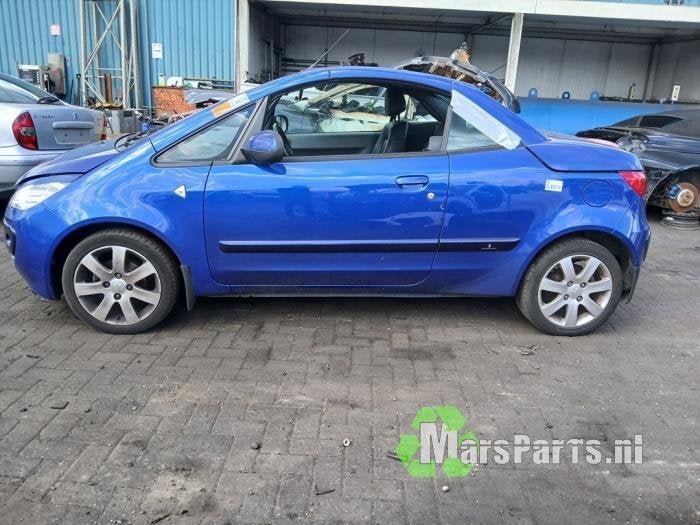 Schokdemperpoot links-voor van een Mitsubishi Colt
