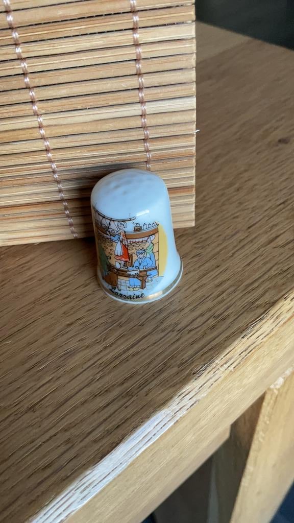 Lorraine vingerhoed vingerhoedje vingerhoedjes vingerhoeden, Verzenden, Nieuw, Porselein, Buitenland