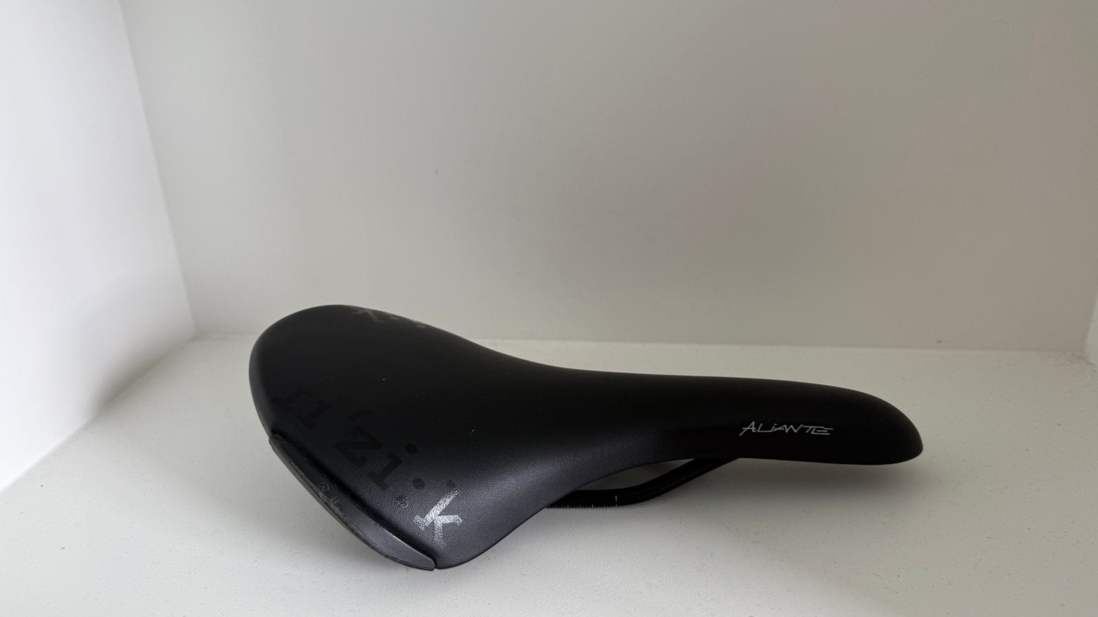 Fizik aliante ( large 145 mm), Ophalen of Verzenden, Zo goed als nieuw
