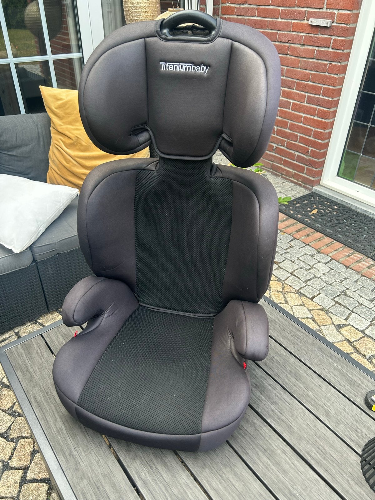 Twee Titaniumbaby autostoelen 15-36 kg, verstelbaar, 15 t/m 36 kg, Afneembare rugleuning, Ophalen, Overige merken