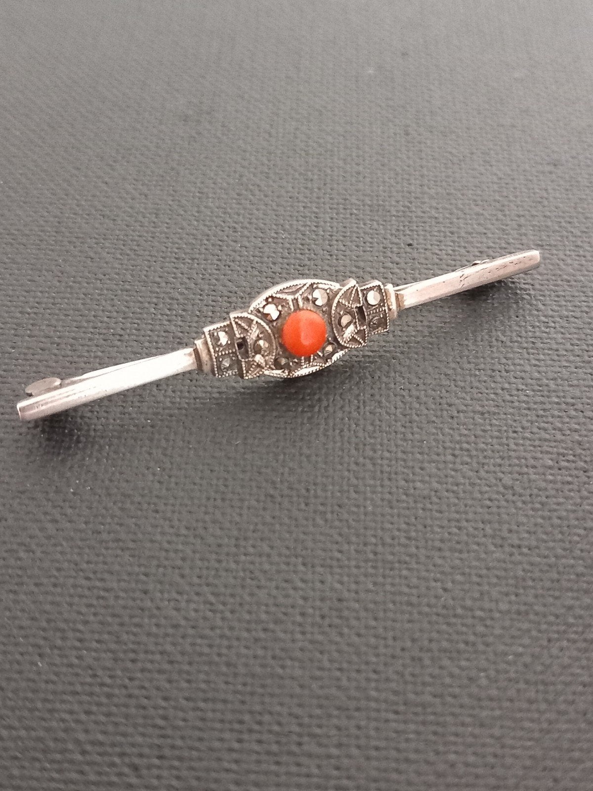 Antieke Zilveren Broche met Bloedkoraal, Antiek en Kunst, Ophalen of Verzenden, Zilver
