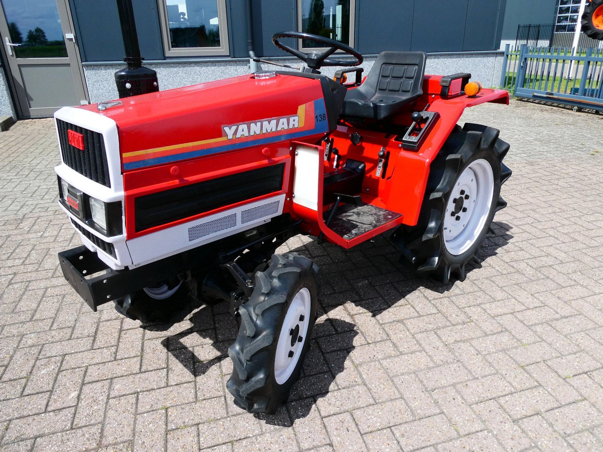 Yanmar F15 4wd / 1263 Draaiuren / Zijschakeling, Overige merken, Gebruikt, De Maalstroom 3
8255 RN  Swifterbant, VM Service