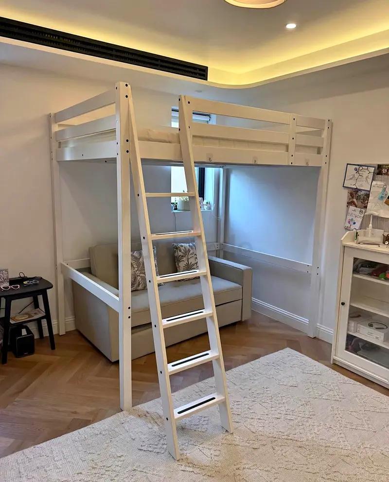 Witte hoogslaper 140x200 met ladder - IKEA Stora, Huis en Inrichting, Slaapkamer | Stapelbedden en Hoogslapers, Ophalen, Gebruikt