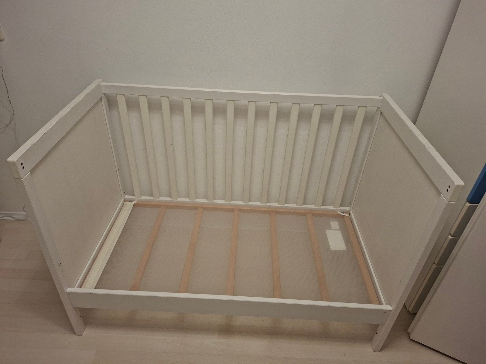Babybed ledikant ikea sundvik, Ophalen, Gebruikt, Minder dan 140 cm, Minder dan 70 cm