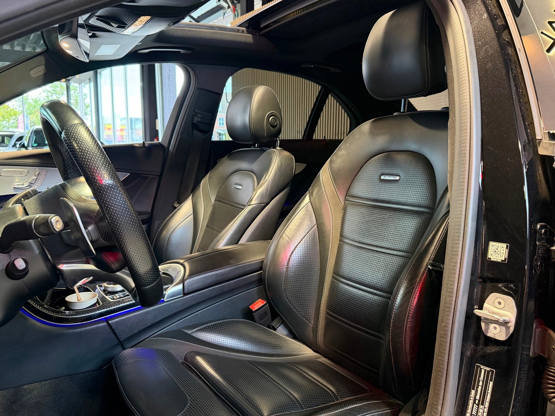 Mercedes-Benz C-klasse AMG C63 Pano|HUD|Burm|Cam|Sfeer|Keyl, Auto's, Automaat, Dealer onderhouden, Achterwielaandrijving, Gebruikt