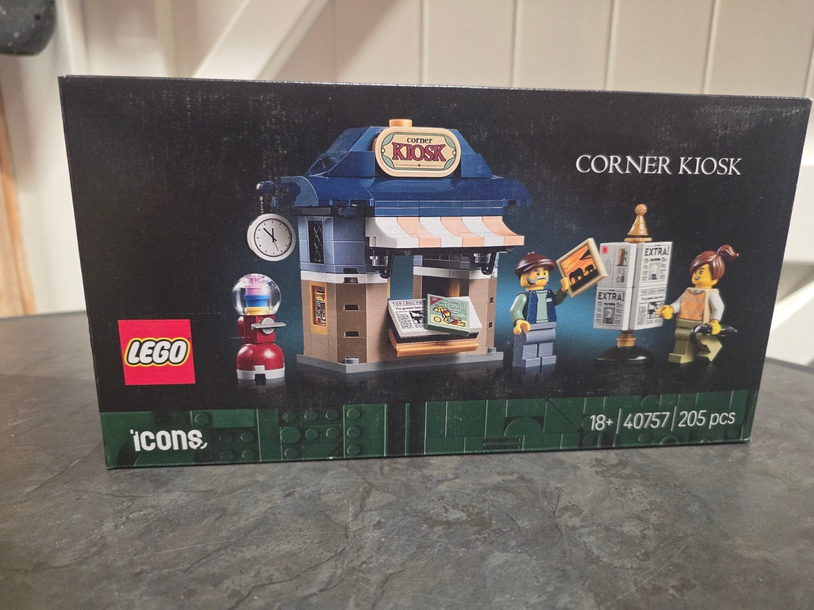 LEGO Icons Corner Kiosk (40757) - Nieuw in doos, Ophalen of Verzenden, Nieuw, Overige merken