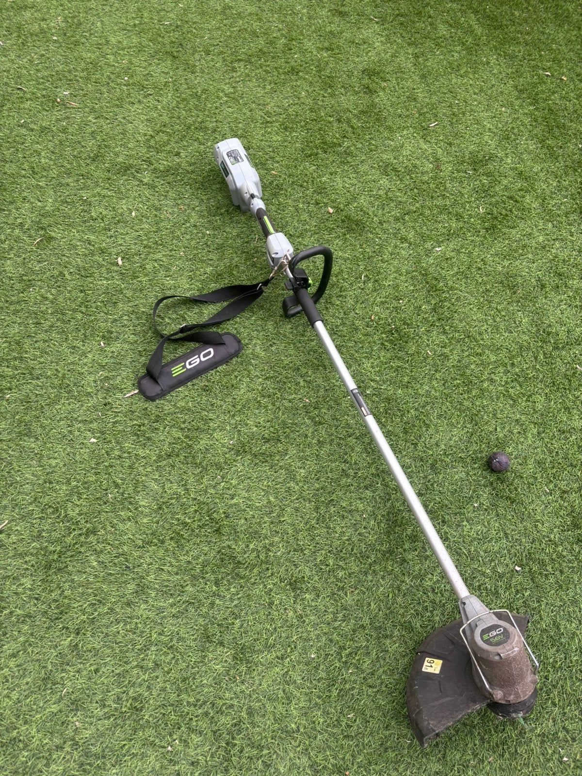 Ego graskantetrimmer, Ophalen, Gebruikt, Accu