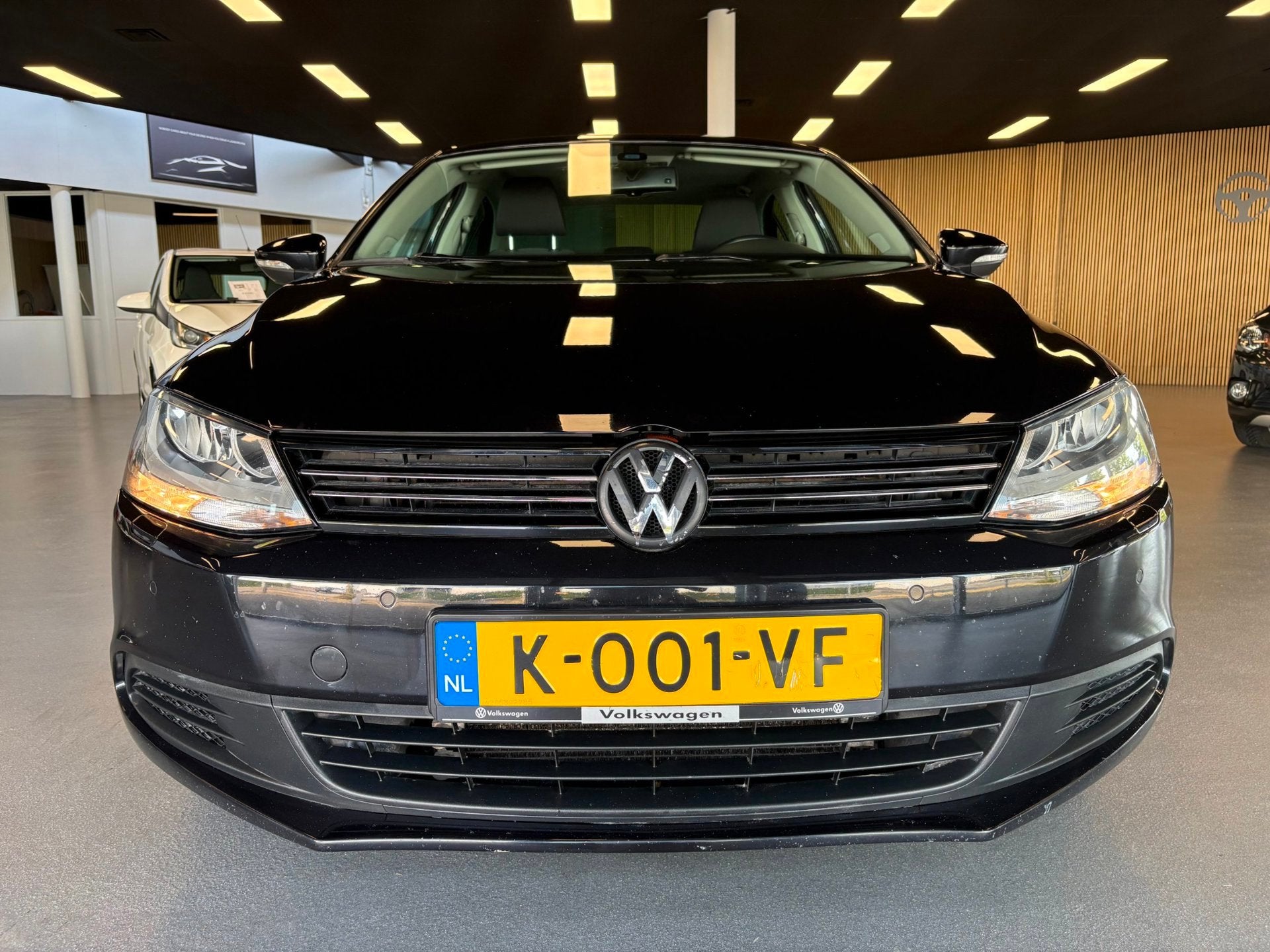 Volkswagen Jetta 1.6 TDI Highline BlueMotion, Auto's, Euro 5, Stof, Gebruikt, Zwart