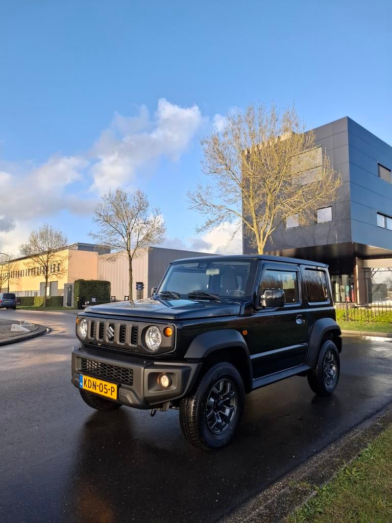 Suzuki Jimny Stijl 1.5L VVT 102pk Allgrip Pro, Auto's, Suzuki, 13 km/l, Stof, 4 cilinders, 4 stoelen