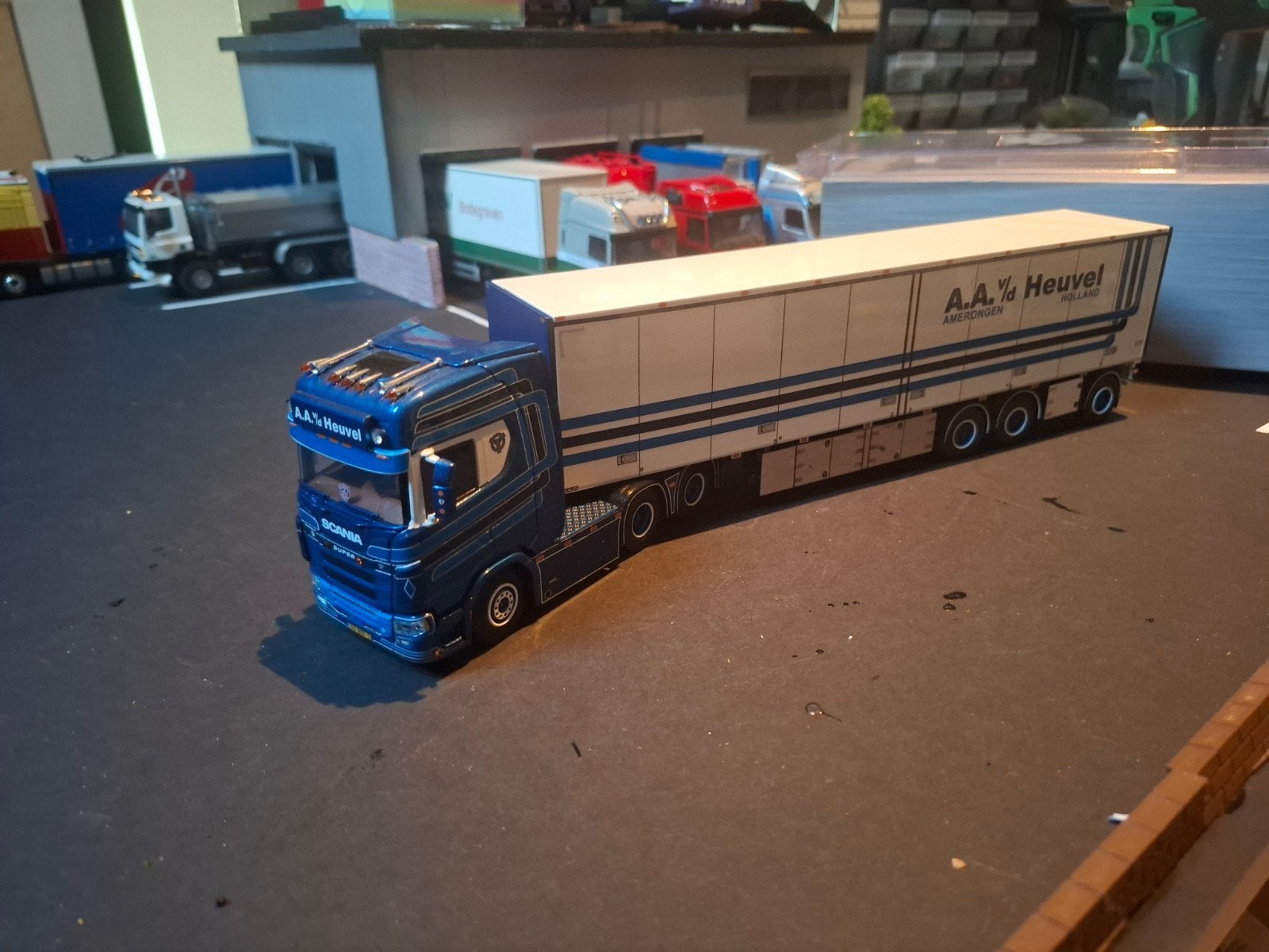 scania  a.a. v/d heuvel, Hobby en Vrije tijd, Modelauto's | 1:50, Ophalen of Verzenden, Nieuw, Bus of Vrachtwagen, Wsi