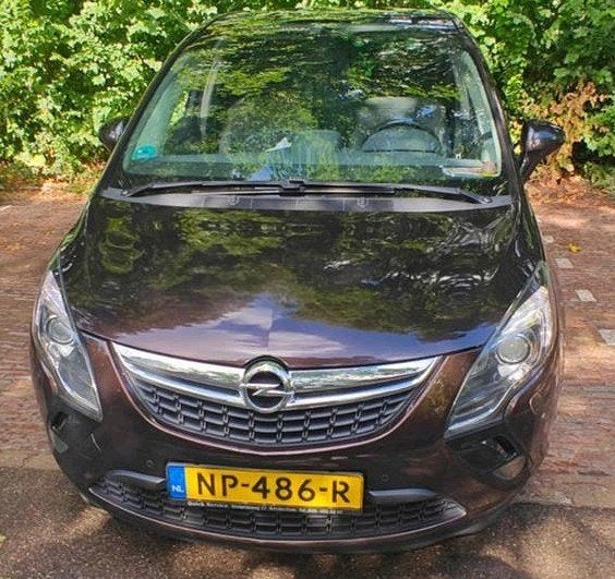 Opel Zafira Cosmo 1.4 T luxe uitvoering met veel extra`s, 1250 kg, 4 cilinders, Bruin, 7 stoelen