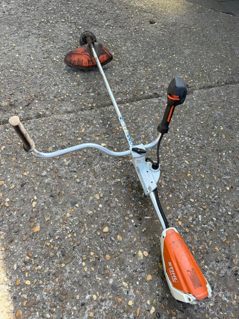 Stihl FSA130 accu bosmaaier, Ophalen of Verzenden, Gebruikt, Accu
