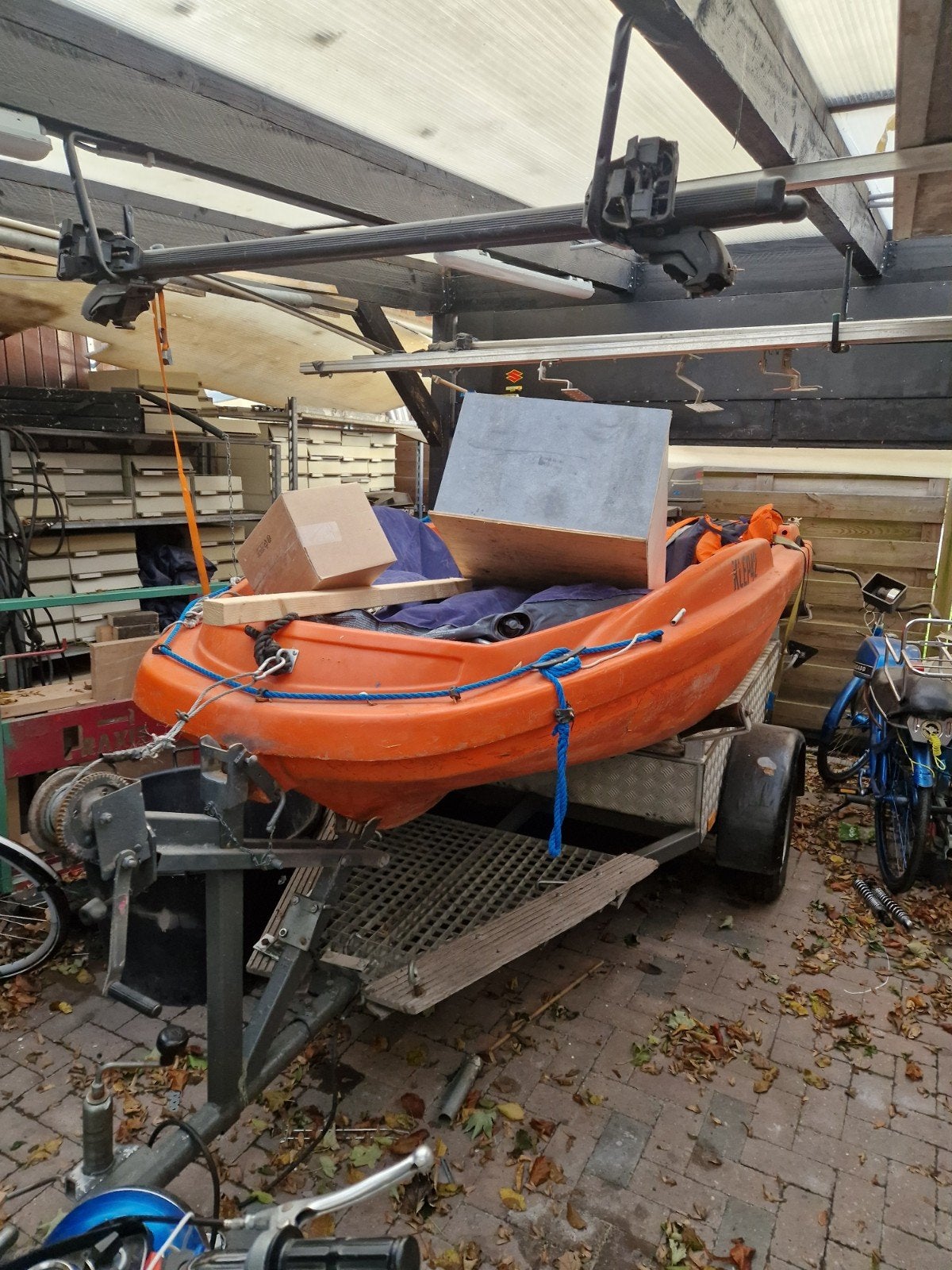 New Matic reddingboot met 20pk motor en trailer (m2458025258 ...
