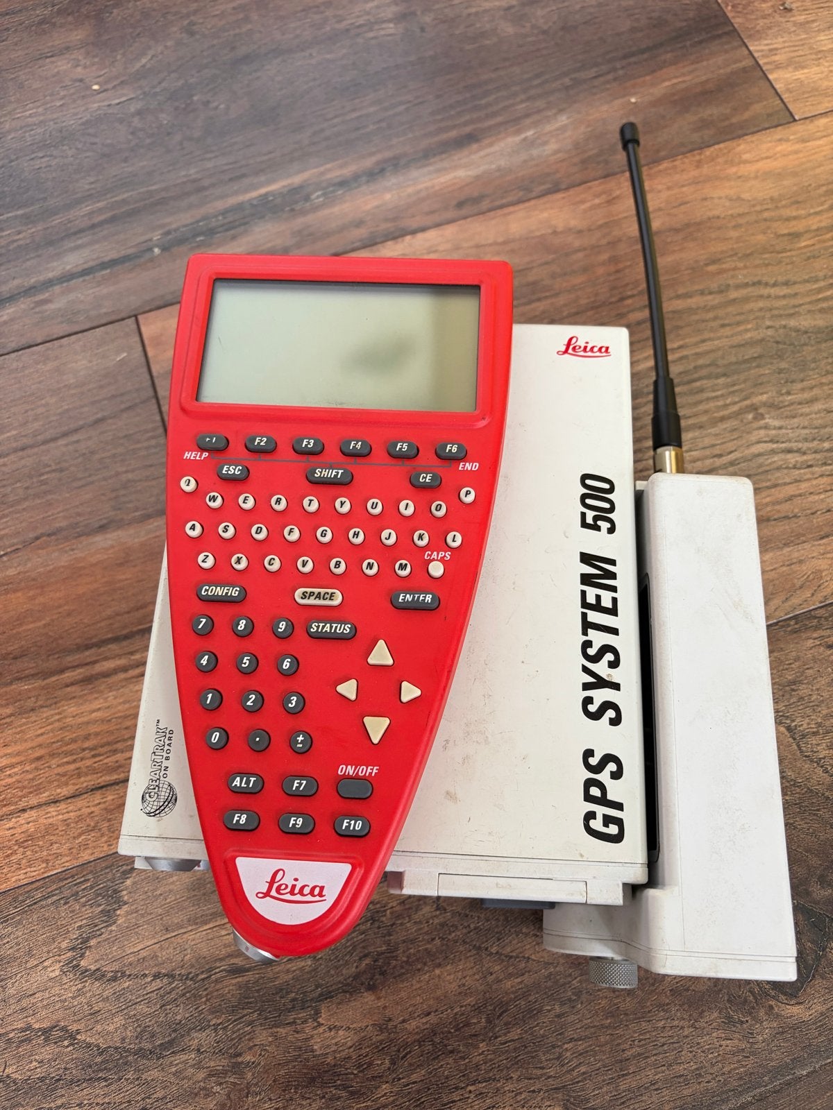 Leica GPS Systeem 500 SR530 -  Compleet met accessoires, Ophalen of Verzenden, Gebruikt