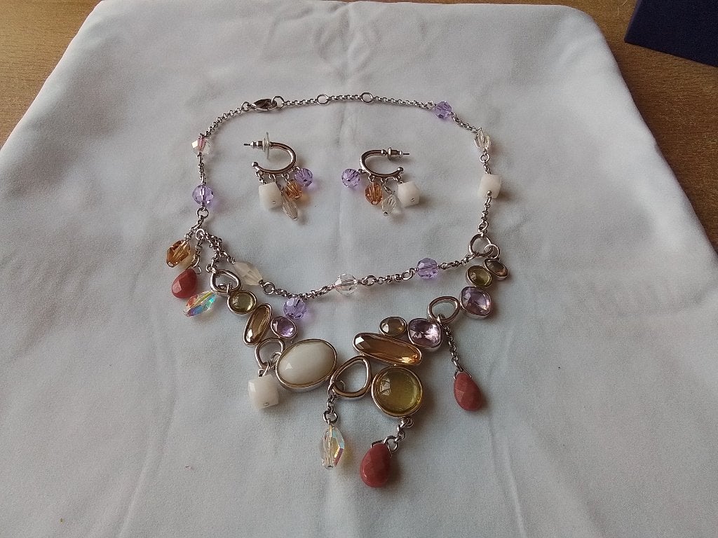 Grote partij Swarovski sieraden kan ook per stuk., Ophalen of Verzenden, Zo goed als nieuw, Sieraad of Horloge