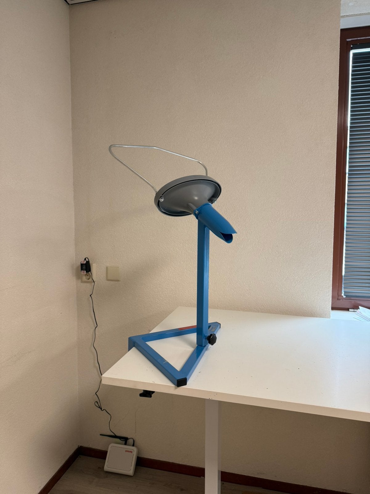 Papierkussen dispenser Fillpak M voor pakken opvulpapier, Ophalen of Verzenden, Zo goed als nieuw